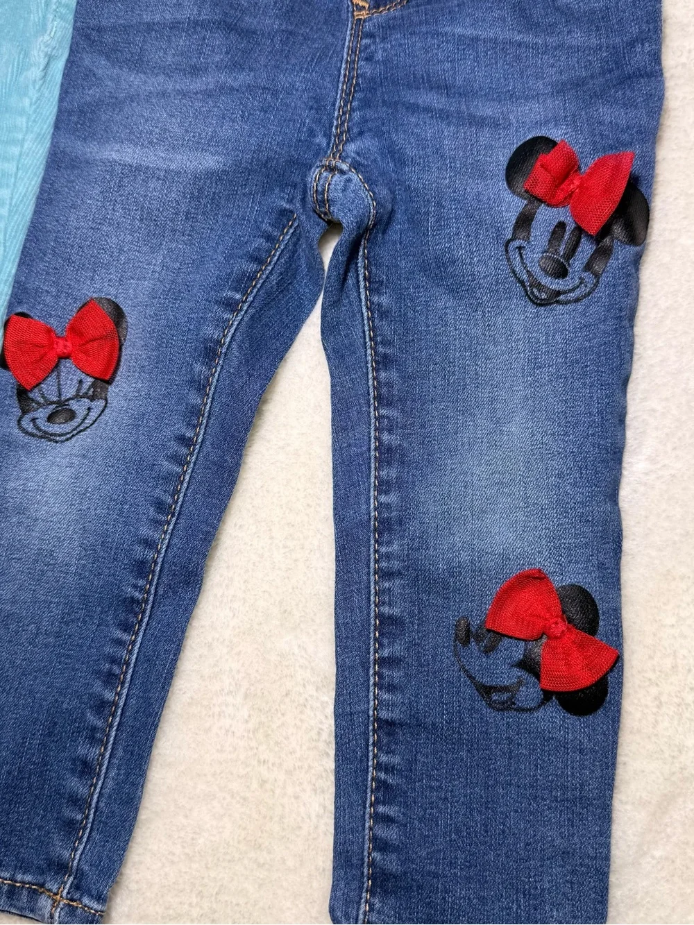 Set of 2 Baby Gap Minnie Mouse Jegging and corduroy legging size 2T/3T